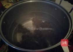 芹菜炒木耳的做法图解5