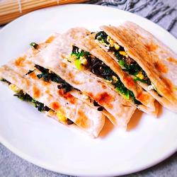 菠菜木耳鸡蛋馅饼的做法[图]