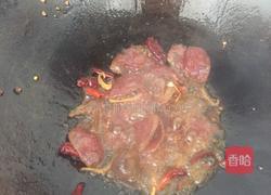 腊肠炒豆芽的做法图解7