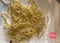 豉汁排骨煎面的做法图解1