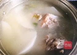 筒子骨萝卜汤的做法图解5