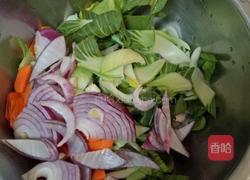 素炒面的做法图解1