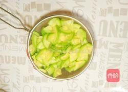 西葫芦熏豆腐干炒肉片的做法图解3