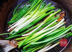 葱焖鲫鱼的做法图解8