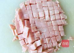 鸡蛋火腿三明治的做法图解2