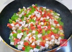 莴笋胡萝卜肉丁炒饭的做法图解9