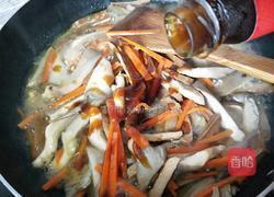 黑平菇炒香干的做法图解5