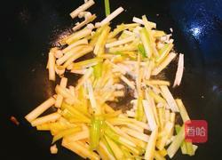 韭黄炒蛋的做法图解5