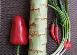 葱油莴笋丝的做法图解1