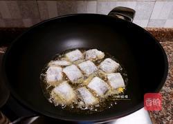 酸辣香酥带鱼的做法图解5