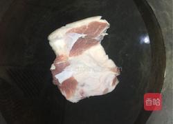 五花肉炖冻豆腐的做法图解4