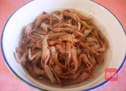 拌嘎巴虾的做法图解1