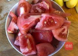 番茄土豆牛腩的做法图解4