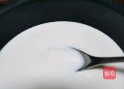 老冰糖雪燕牛奶的做法图解4