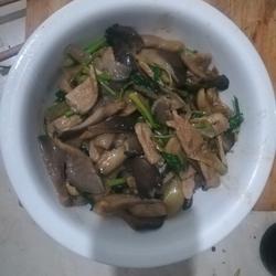 平菇炒肉的做法[图]