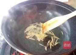 蒜叶炒香干的做法图解3