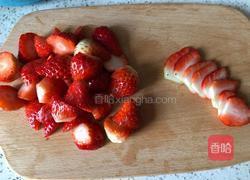 草莓奶昔的做法图解2