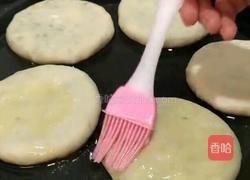 凉了不硬的韭菜盒子的做法图解16