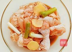 干蘑菇炖鸡块的做法图解6