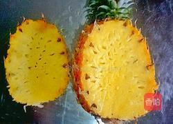 虾仁菠萝炒饭的做法图解2