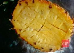 蝦仁菠蘿炒飯的做法圖解3