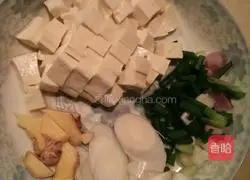 Illustration of how to make braised sea bass and tofu soup 2