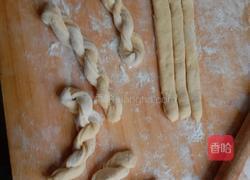 松软大麻花的做法图解5