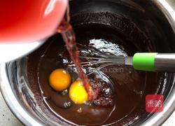 巧克力果仁小蛋糕的做法图解4