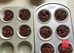 巧克力果仁小蛋糕的做法图解9