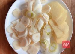 虫草花炖鸡(配春笋香菇)的做法图解3