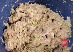 蒸香芹藕丁肉丸的做法图解7