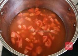 番茄菌菇豆腐汤的做法图解3