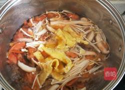 番茄菌菇豆腐汤的做法图解5