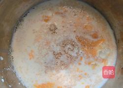  香肠丁花卷的做法图解2