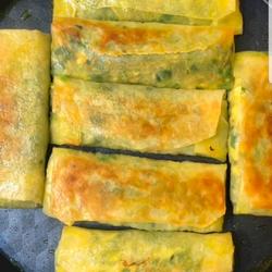 韭菜鸡蛋卷的做法[图]