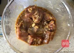 荔浦芋头蒸排骨的做法图解3