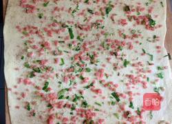  香肠丁花卷的做法图解8