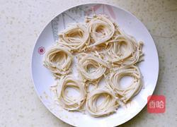 金针菇酿鹌鹑蛋的做法图解3