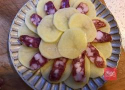 腊肠蒸土豆的做法图解5