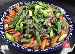 红萝卜蒸香肠的做法图解7