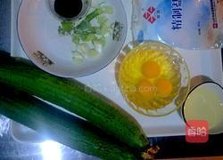丝瓜炒鸡蛋的做法图解1