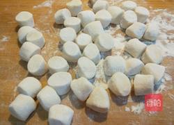 花开四季 蔬菜虾仁蒸饺的做法图解7