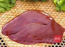 盐水猪肝的做法图解1