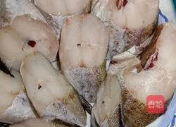 麻辣鳕鱼的做法图解2