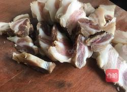 蒜香腊肉的做法图解1