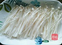 剁椒蒸三鲜（干贝豆腐金针菇）的做法图解2