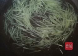 莴笋辣拌苦苣的做法图解3