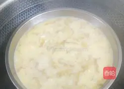 Illustration of how to make steamed fried dough sticks and egg custard 4