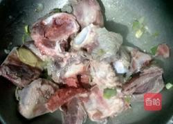 家常酱香大骨的做法图解3