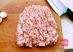 豆腐丸子酿香菇的做法图解1